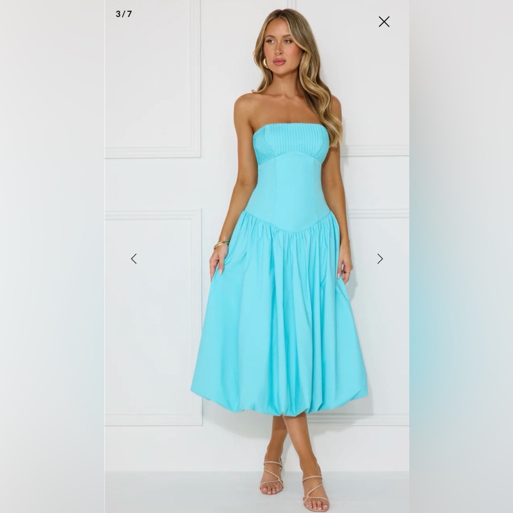 Hello Molly NEW Never Worn Elegant Blue Strapless Gown